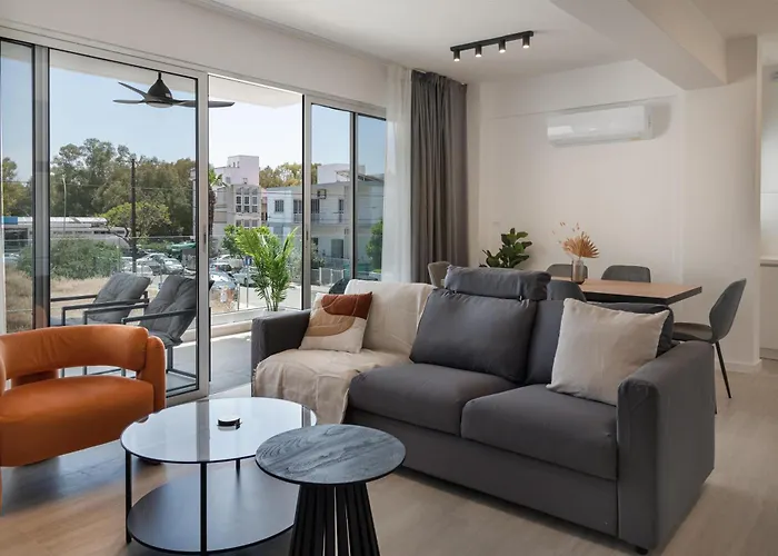 アパート Phaedrus Living Travertine Residences 101 *