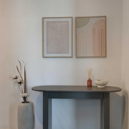 Апартаменты Phaedrus Living Travertine Residences 101